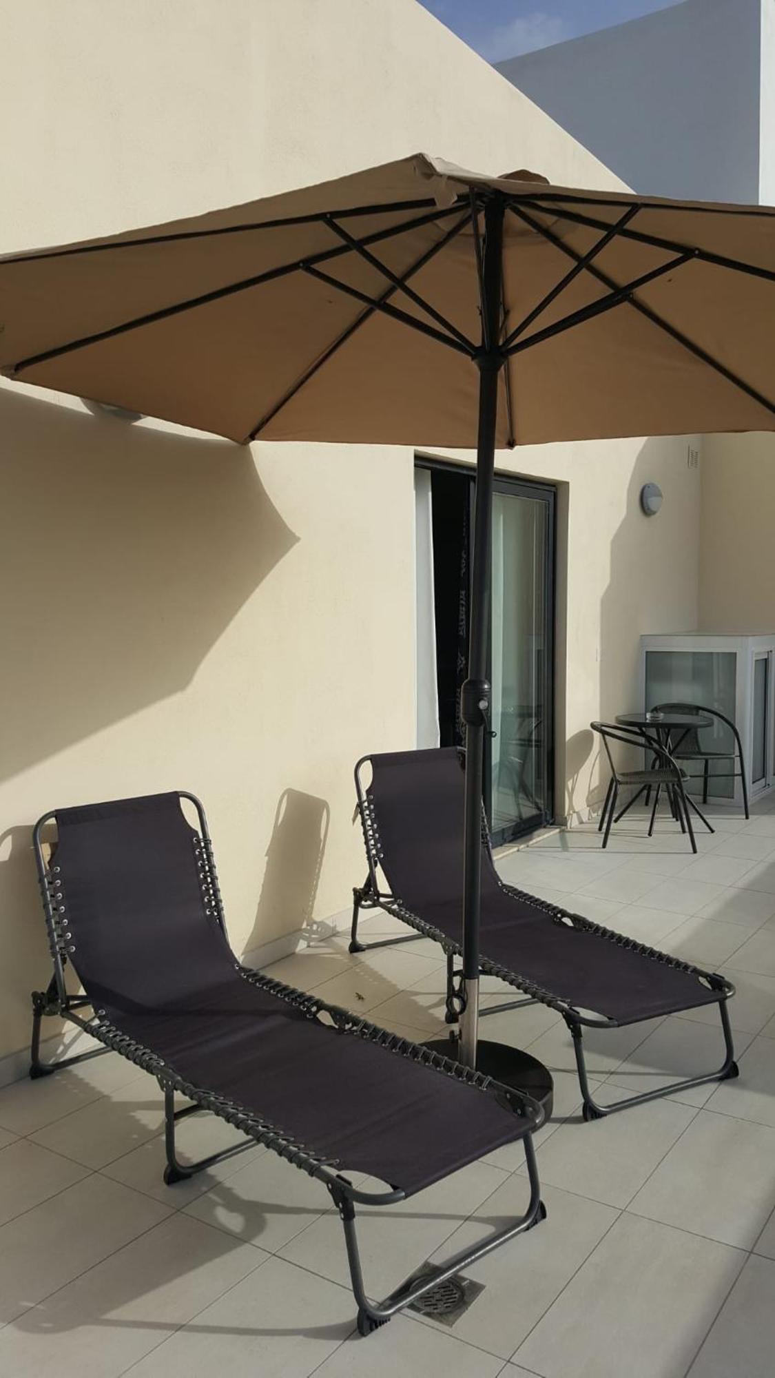 Ferienwohnung The Sea Across The Road Penthouse 5 St. Paul's Bay Exterior foto